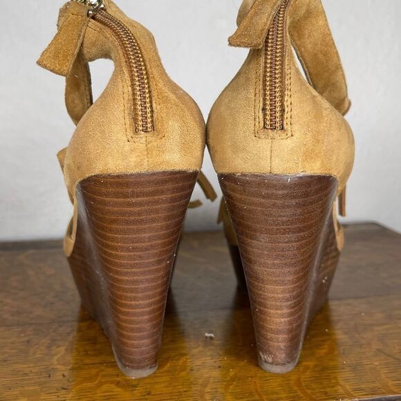 Elaine Turner Suede Wedge Heels Fringe - Picture 2 of 9